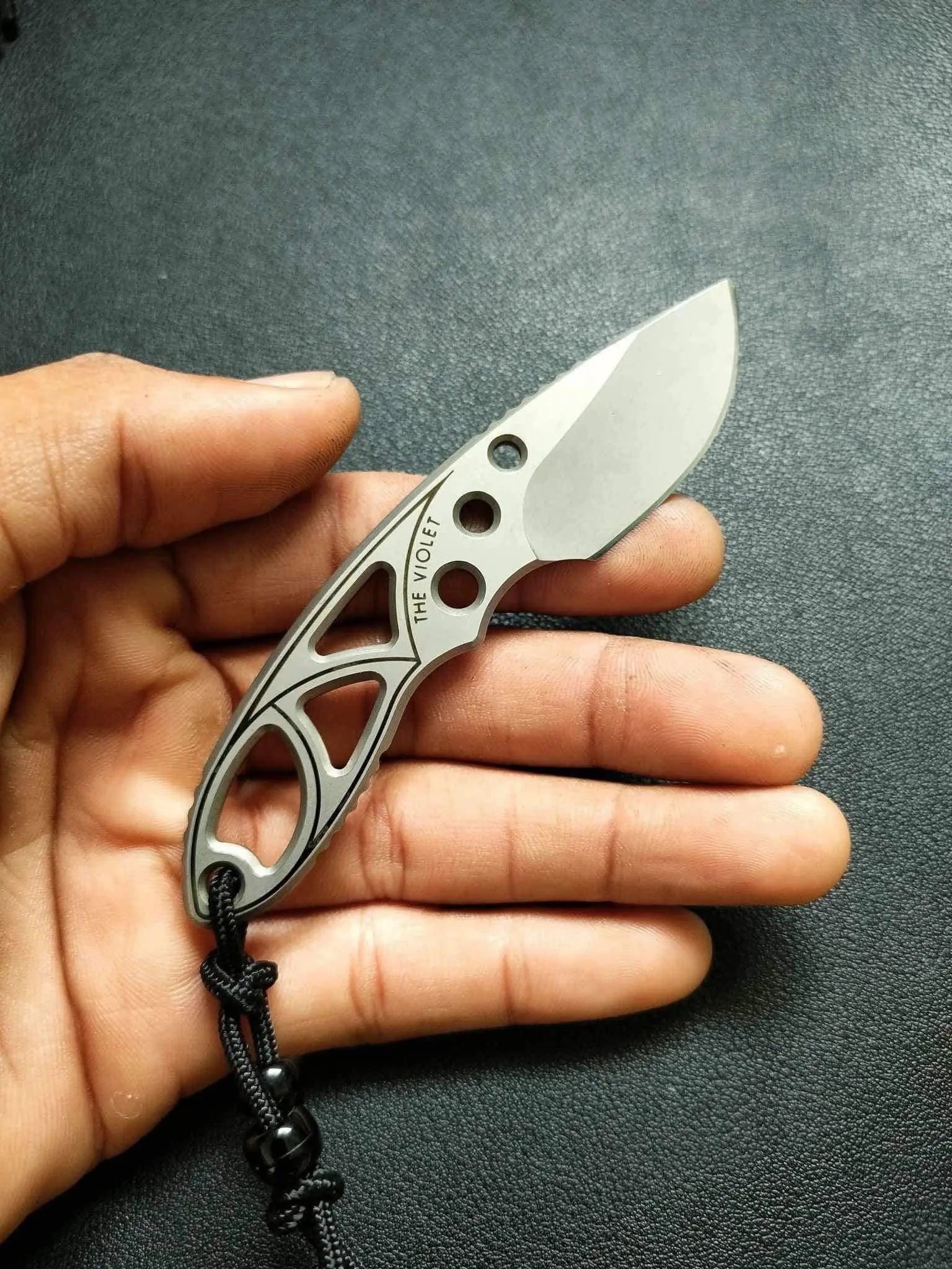 SRM The Violet Neck Knife