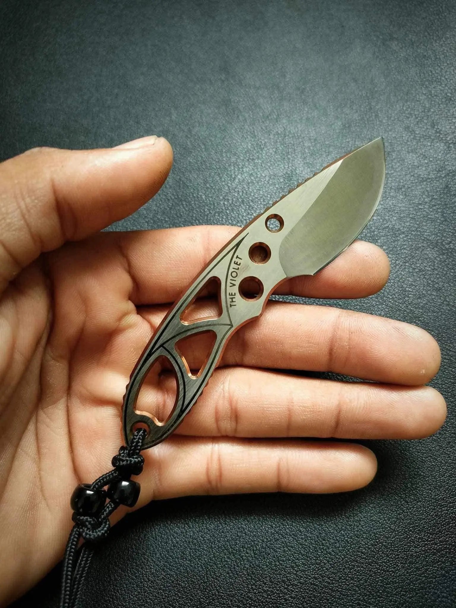 SRM The Violet Neck Knife