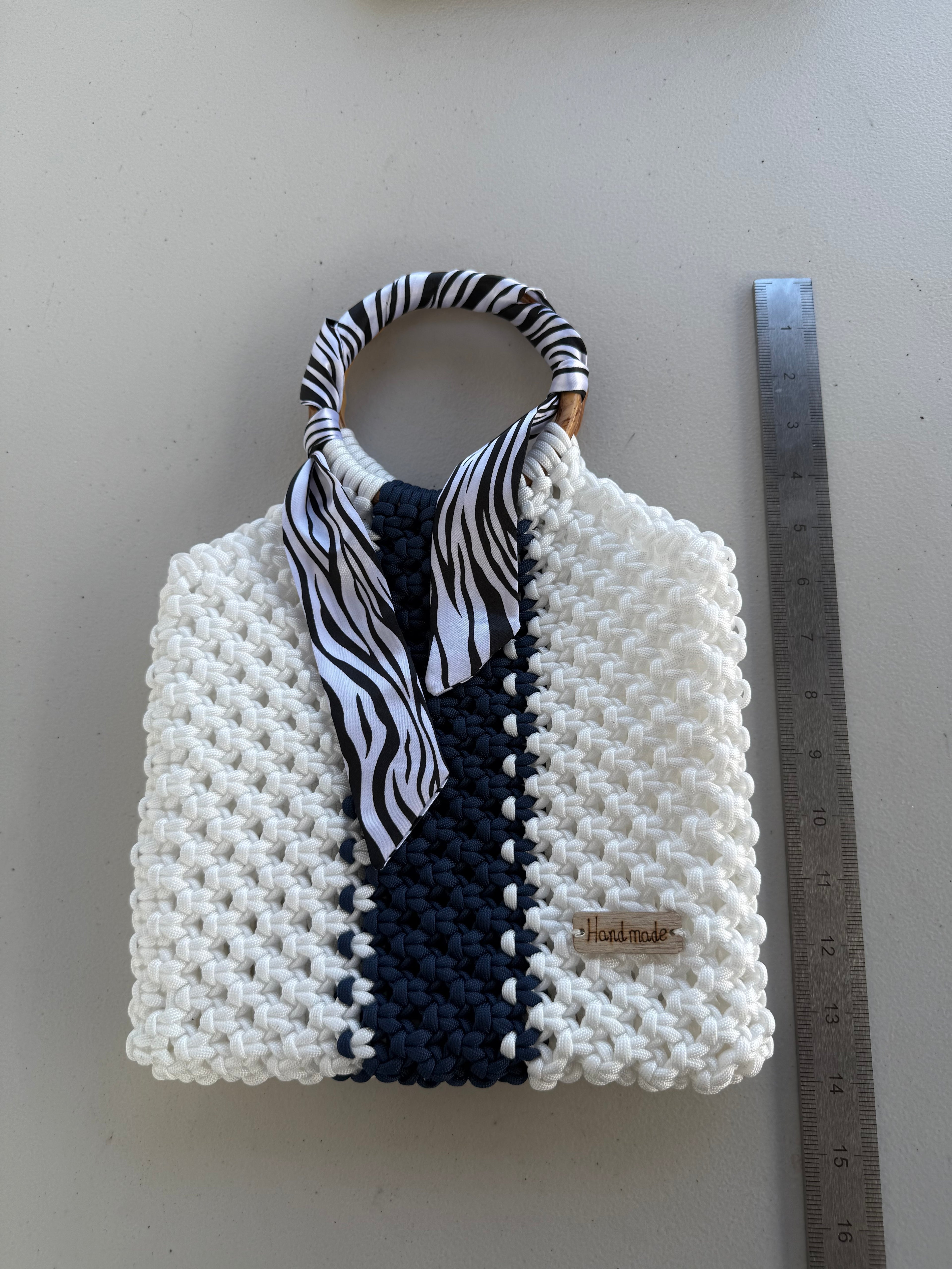 For Her: 01 Handmade Paracord Handbag