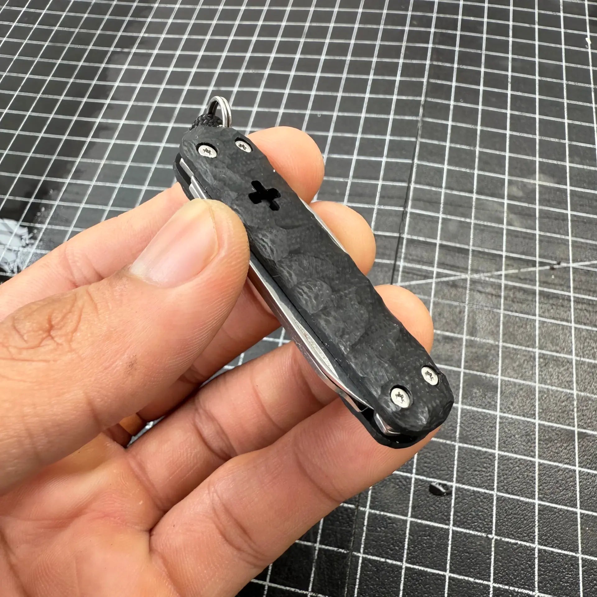 Textured G10 Custom 58mm Rally