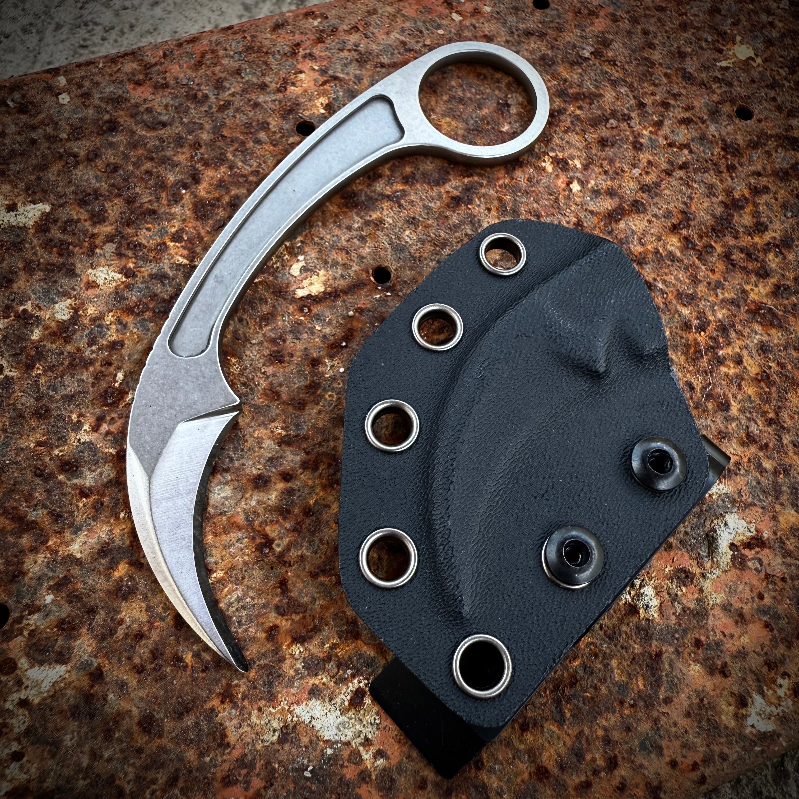 Skeletonized Karambit with Sheath